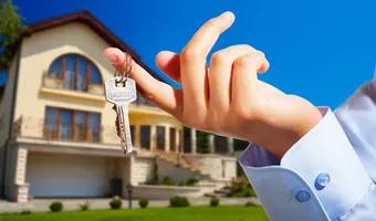 عکس 4 دهه انتظاربرای خانه دارشدن 18324