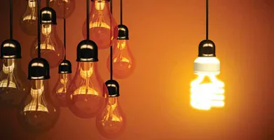 عکس  تفاوت لامپ رشته ای، فلورسنت و LED  18581