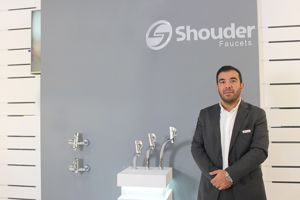 عکس شماره 18669 حاضر-نیستم-شودر-را-با-نامی-غیر-از-ایران-صادر-کنم