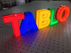 عکس شماره 11610 تابلو-حروف-برجسته-نئون-پلاستیک-(-حروف-برجسته-پلاستیک-)