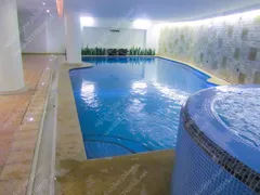 عکس استخر سرپوشیده برج الف 15146