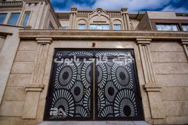 عکس شماره 19014 نمونه-اجرا-شده-درب-حیاطی-مدل-018-درب-فلزی-پایون