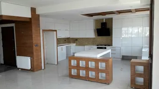 عکس کابینت هایگلاس ترک 41753