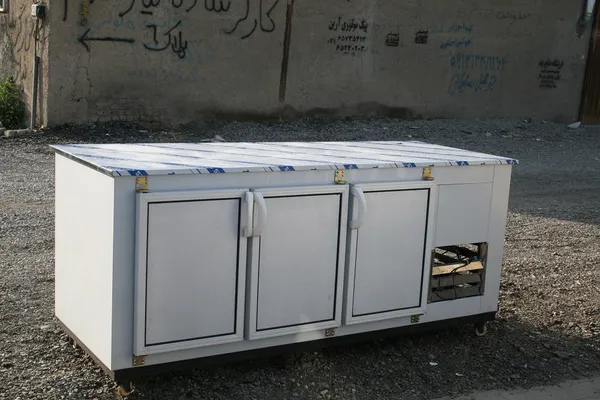 عکس یخچال و فریزر با رویه میز کار  10300