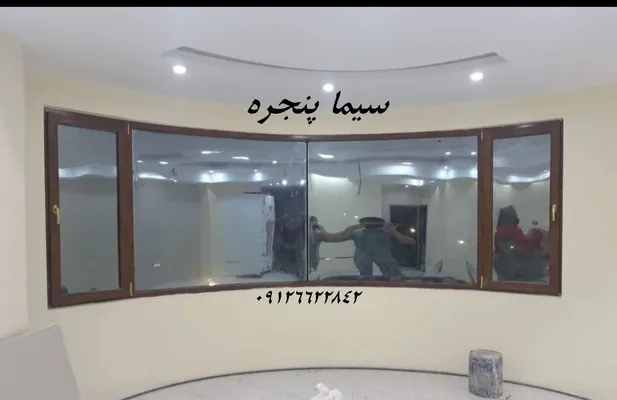 عکس پنجره خم ویترینی 20353