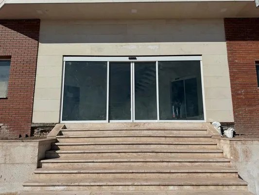 عکس درب اتوماتیک ویرا دُر  نماینده آچیلان دُر در استان قزوین 36293
