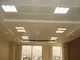 عکس تایل 60×60 آلومینیومی سپری نمایان پانچدار رنگ سفید رال 9016 5388